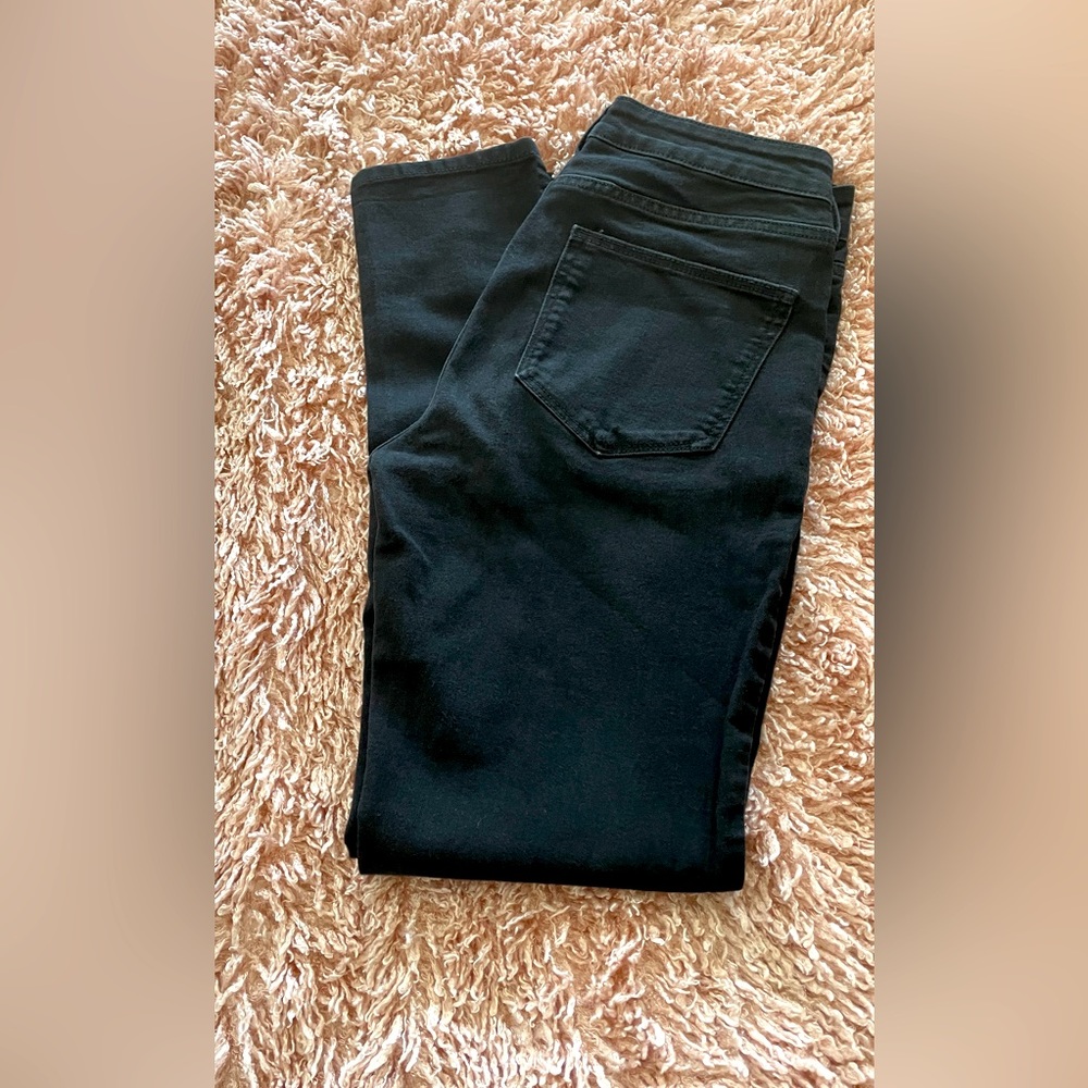 Black skinny jeans